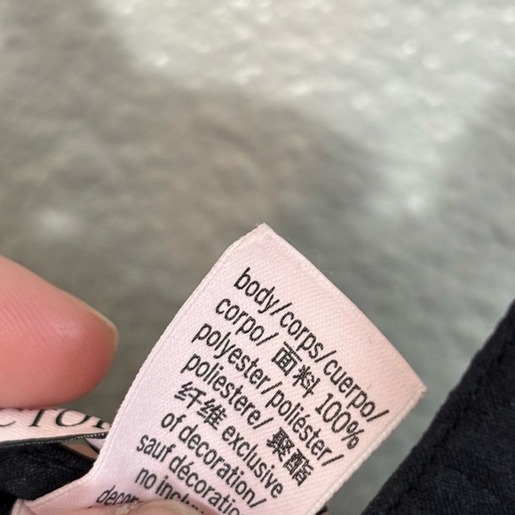 Victoria’s Secret Black Spaghetti Strap Satiny Leopard Print Tank Size Medium - Picture 4 of 5